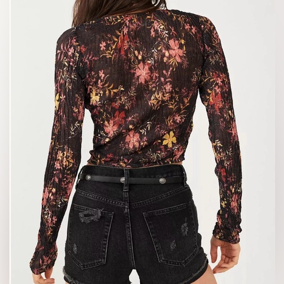 Free People XL floral Angelina top with snaps - Picture 4 of 12